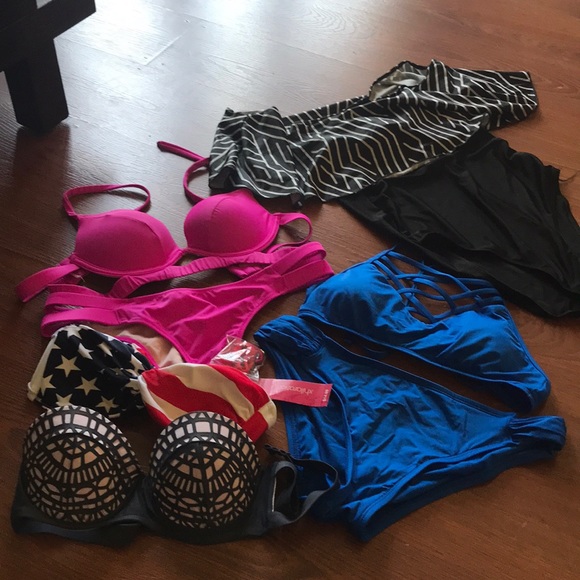 Swimsuit bundle - Picture 1 of 2